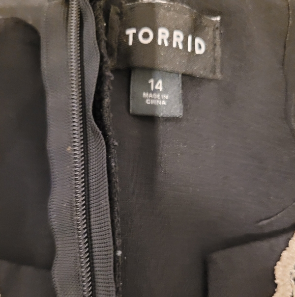 BUNDLE SALE! Torrid Black and Cream Lace Dress Sz 14 - Picture 7 of 7